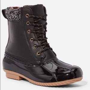 Evi Duck Boot